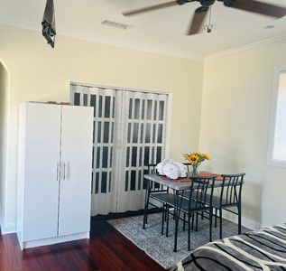 5133 S Victoria Ave, Los Angeles, CA, 90043