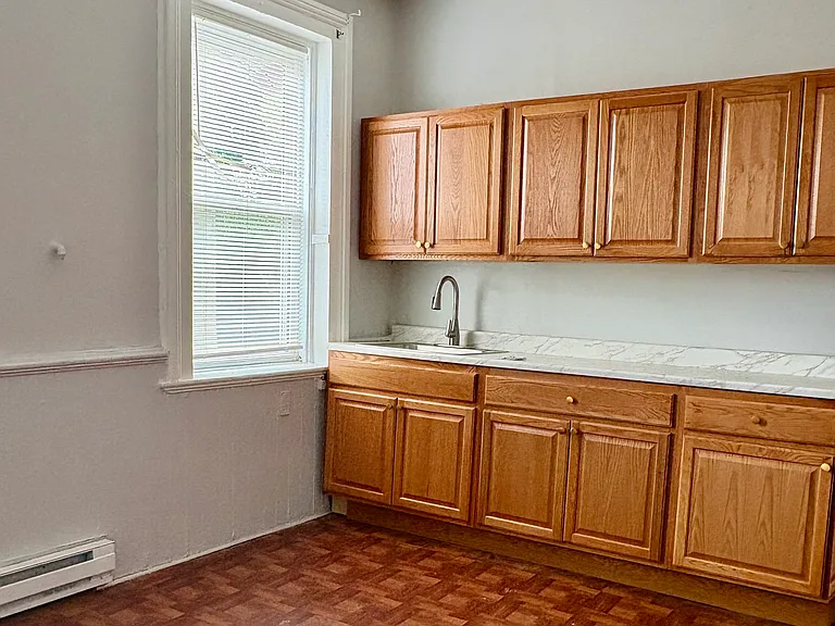 860 State St #2F — Photo 1