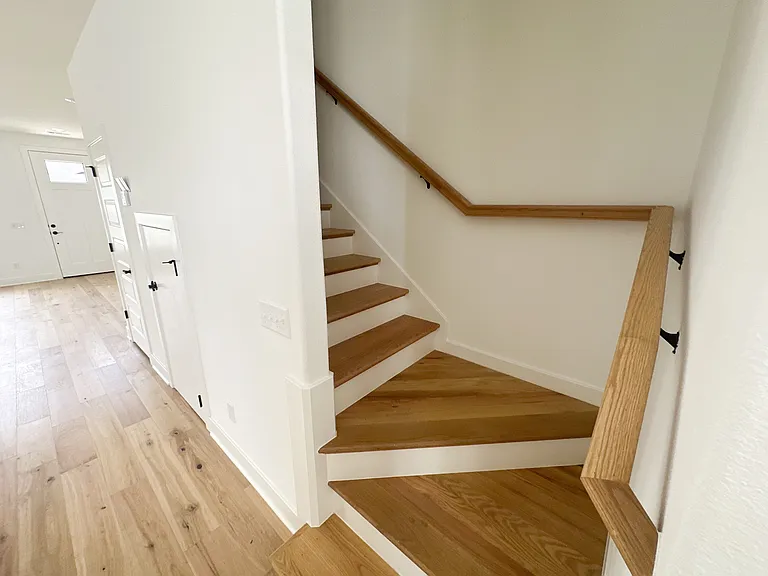 1638 W Neptune St — Photo 6