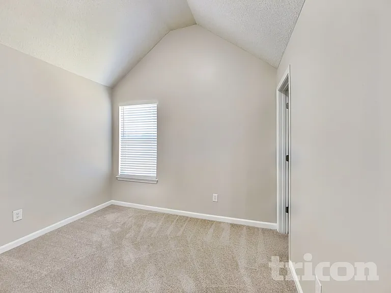 2135 Mulberry Ln — Photo 11
