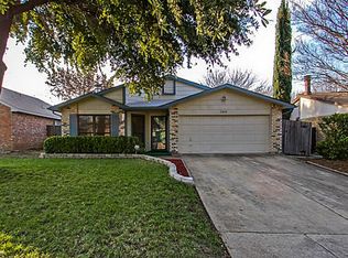2408 Cripple Creek Dr, Arlington, TX 76014