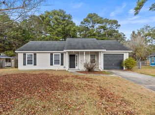 121 Hunting Green Dr, Jacksonville, NC 28546