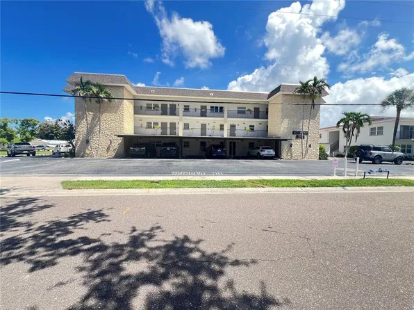 3789 46TH AVENUE S #202, ST PETERSBURG, FL 33711