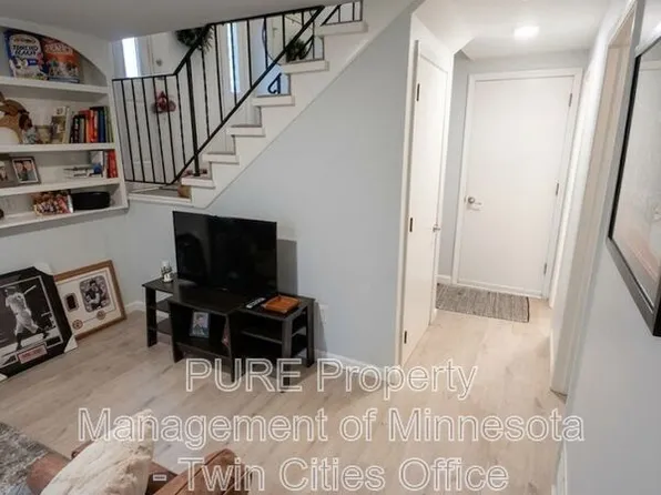 4494 Woodgate Point, Eagan, MN 55122