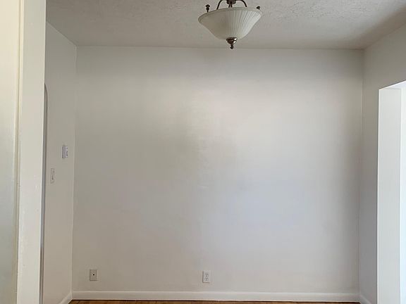 3rd image of 545 Morningside Dr NE