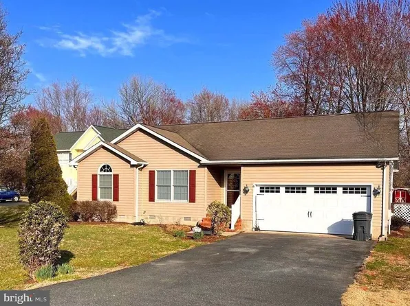 706 Dixon Dr, Stevensville, MD 21666