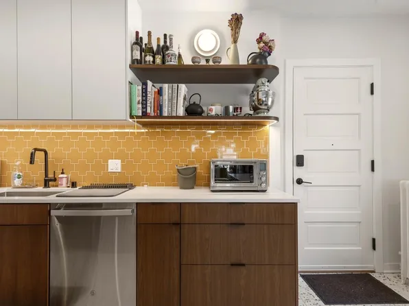 1714 East Kane PLACE #K, Milwaukee, WI 53202