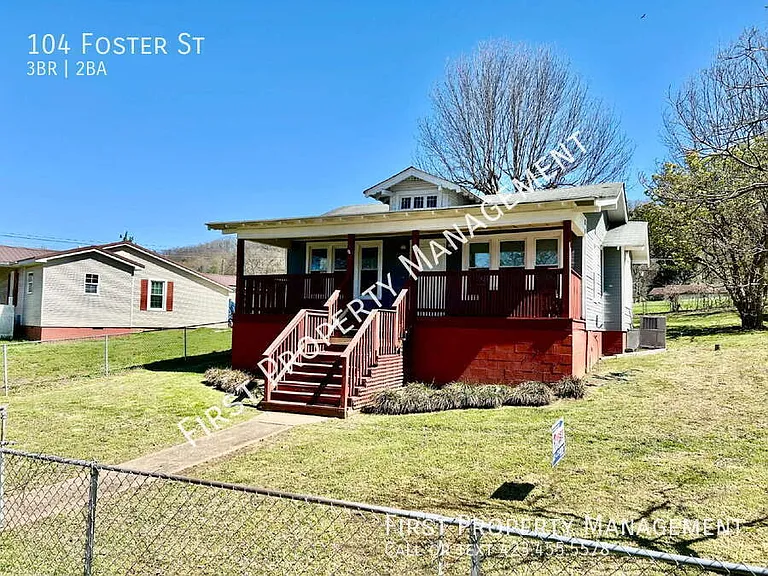 104 Foster St — Photo 3