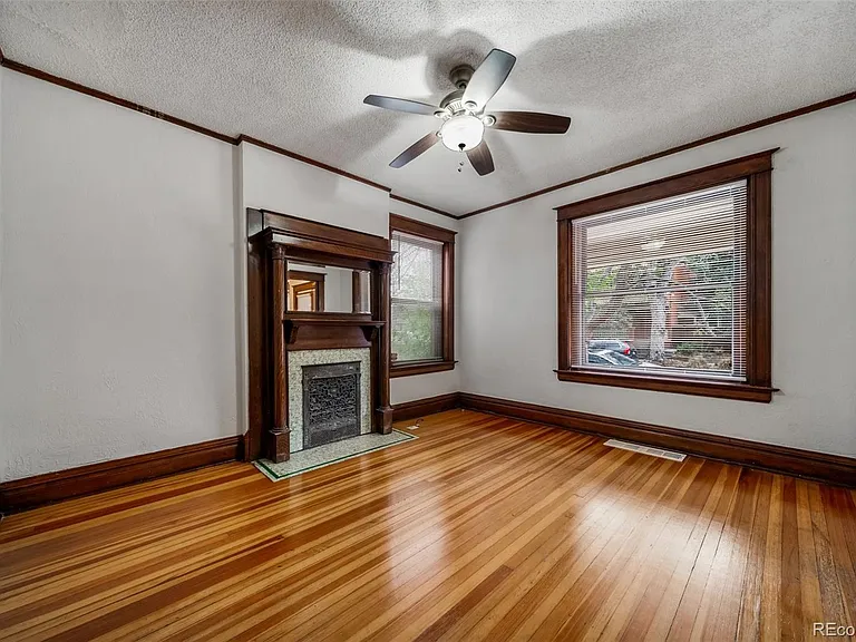 1214 E 10th Ave — Photo 8