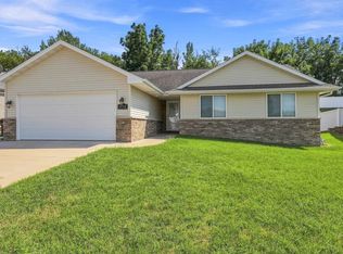 5172 Park Pl, Asbury, IA 52002