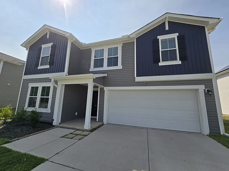 129 Maple Tree Ln