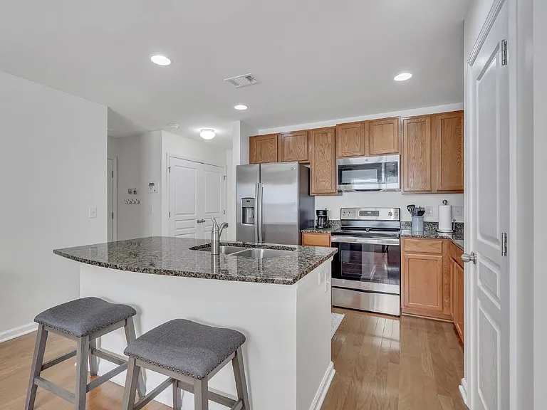 329 Mystic Point Dr — Photo 16