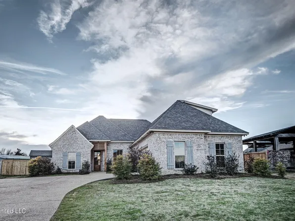 265 Clubview Cir, Pearl, MS 39208