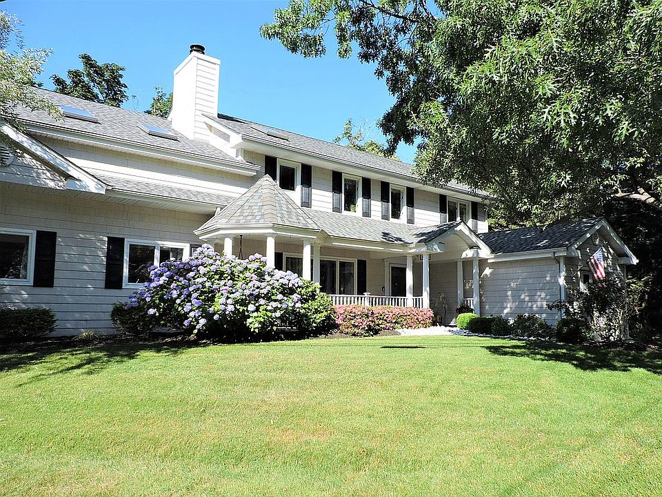 1 Makamah Beach Rd, Northport, NY 11768 Zillow