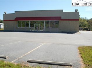 2733 Morganton Blvd, Lenoir, NC 28645