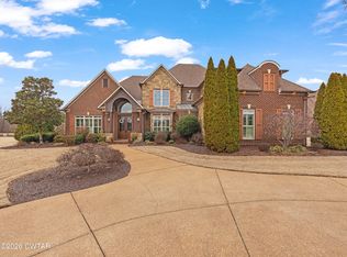 57 Lake Pointe Dr, Jackson, TN 38305