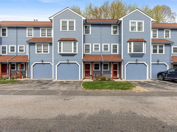 200 Heroux Blvd Unit 903, Cumberland, RI 02864