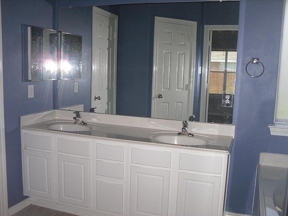 4th image of 6529 Sterling Bay Ln