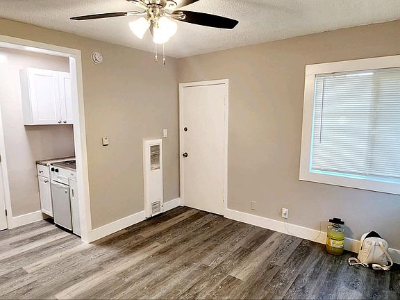 3rd image of 11929 Jefferson Blvd APT 4