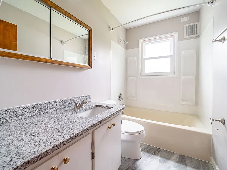 1193 Carolyn Ave — Photo 6