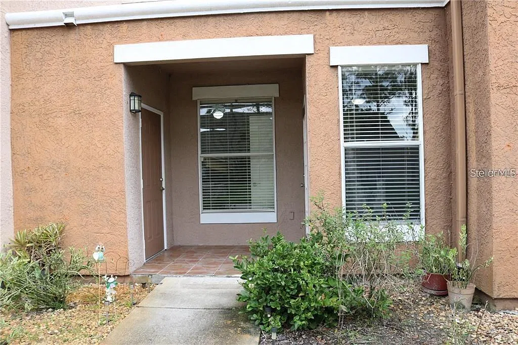 2 bed, 2.0 bath, 983 sqft, $1,700 — Photo 3