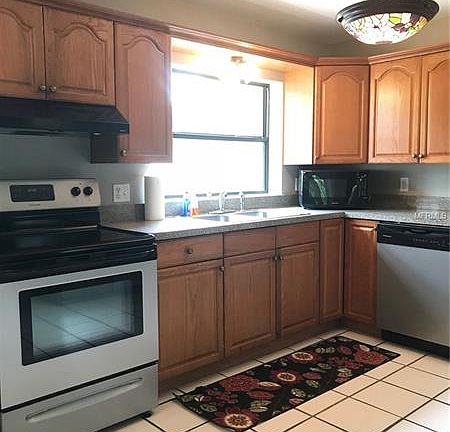 4th image of 1158 Afton St