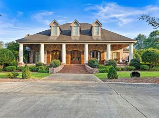 59 Dover Trce, Hattiesburg, MS 39401