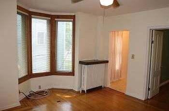 1st image of 1004 17th Ave SE #1