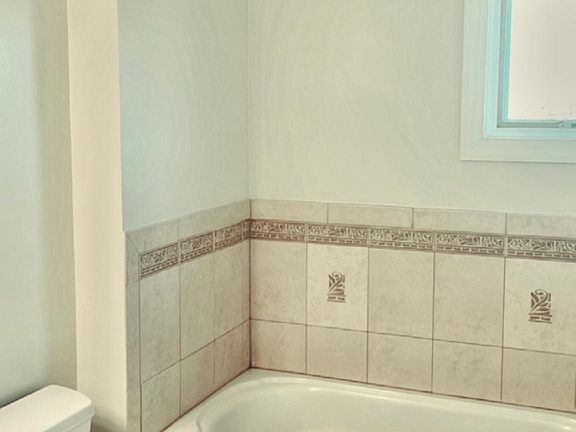 Primary Suite's private bathroom