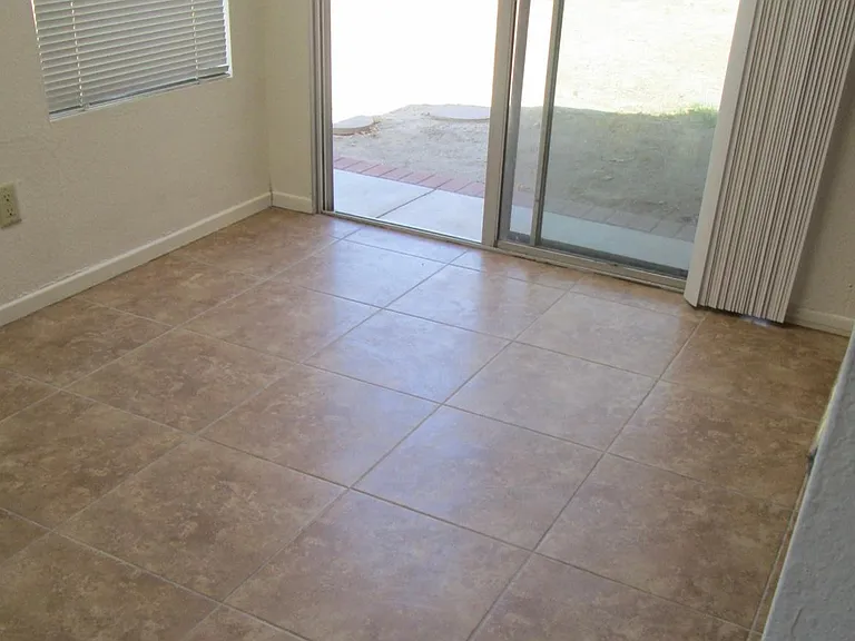 824 Ashley Way — Photo 5