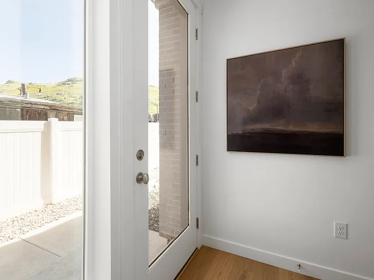 Azure Townhomes Phase I — Photo 1