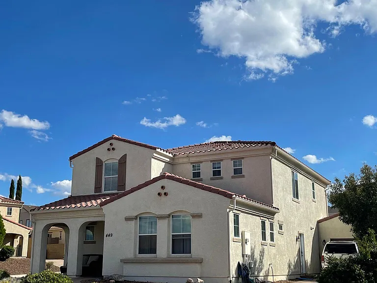 449 Phelps Dr — Photo 3