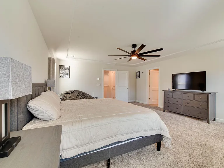 4009 Woodland View Dr — Photo 30