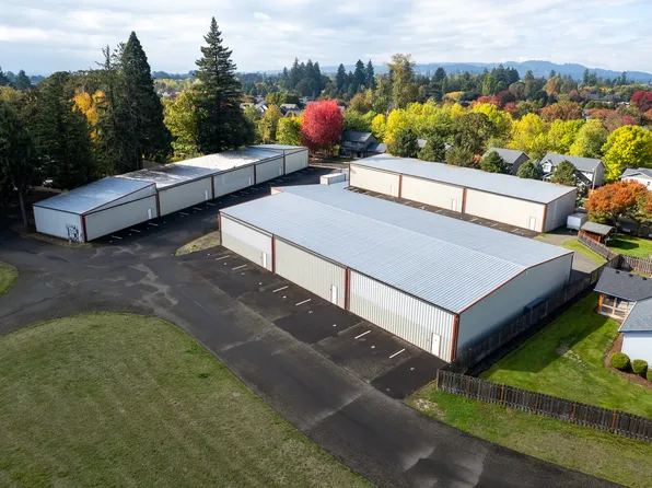 460 S Airpark Way #A, Newberg, OR 97132