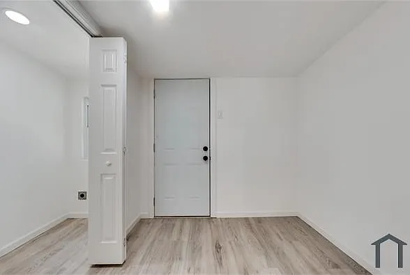 1234 McLean Ave — Photo 5