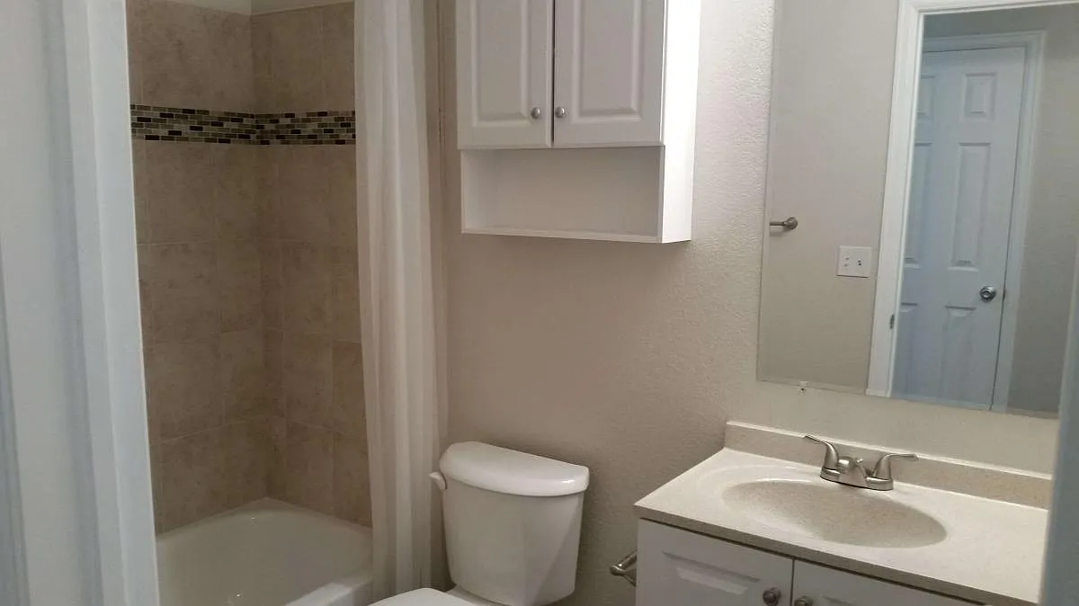 2 bed, 1200 sqft, $1,850 — Photo 4