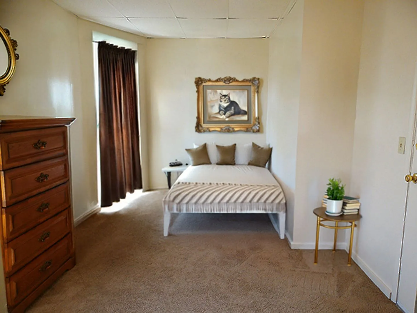 113 Comstock Place Furnished Rooms - Available 7/1/27 Or 8/1/27 — Photo 3