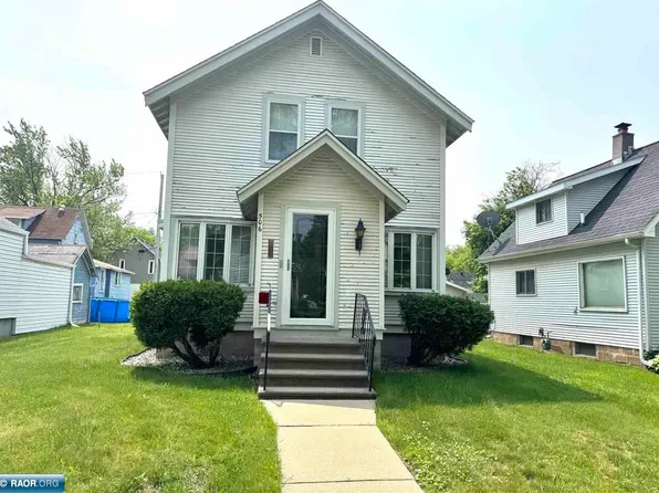 506 14th St N, Virginia, MN 55792