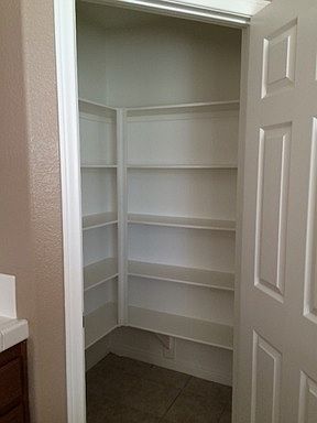3rd image of 13545 Cheshire St