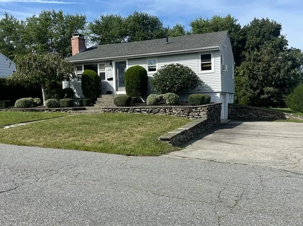 352 Chatterton Ave, Somerset, MA 02726