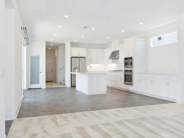 27399 Fox Den Pl — Photo 9
