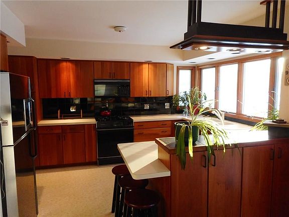 4th image of 37 Buffalo Horn Cir