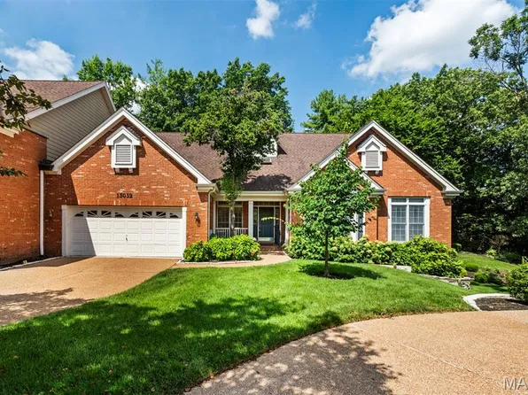 13052 Pembrooke Valley Ct, Saint Louis, MO 63141