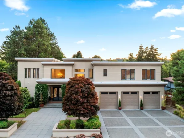 2 Crescent Key SE, Bellevue, WA 98006