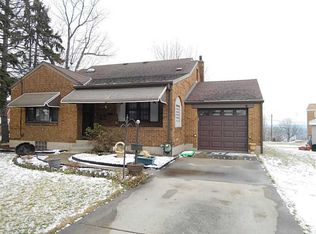 2203 Pennsylvania Ave, West Mifflin, PA 15122