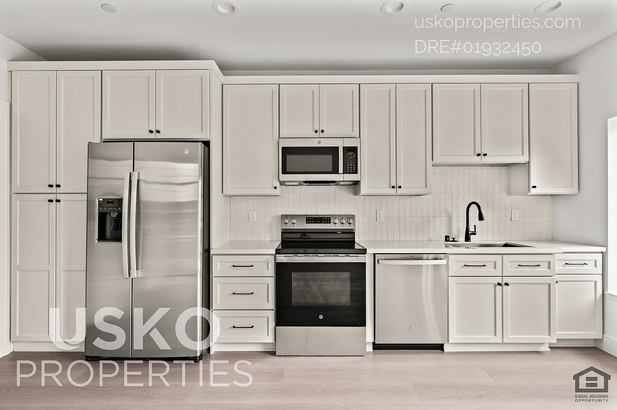 2505 W St #2, Sacramento, CA 95818, USA — Photo 2
