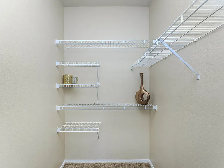1a1 747 SQFT 1 Bed 1 Bath