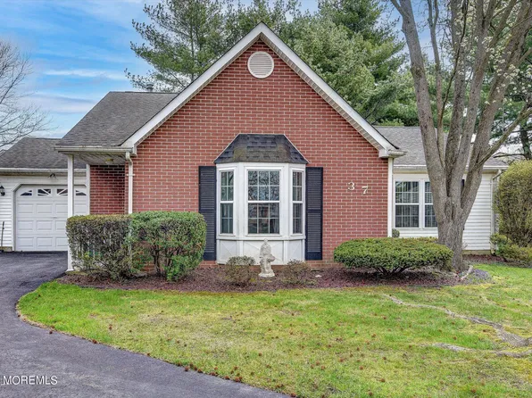 37 Linton Close #1000, Freehold, NJ 07728