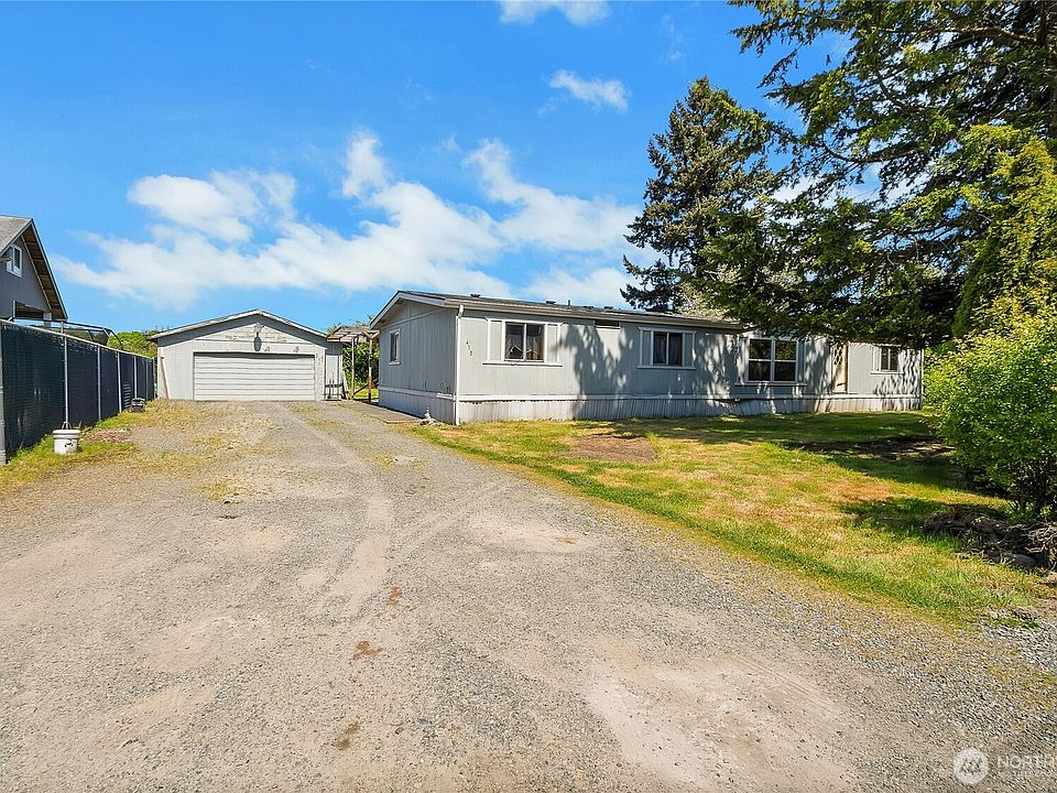 1st image of 415 4th Avenue N