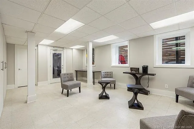 Melrose Apartments — Photo 4